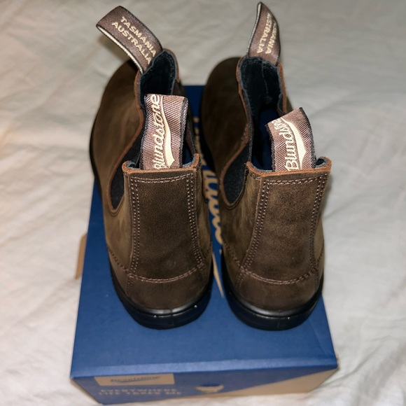 Blundstone Brown Chelsea Boots - Picture 4 of 4